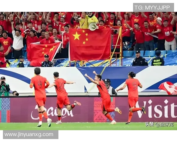 人民日报聚焦国足新征程展现中国足球崛起的希望与挑战